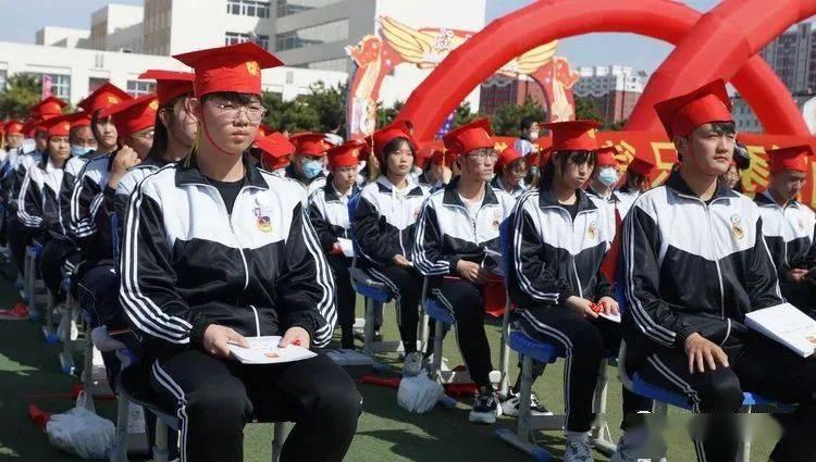 滚动的圆球无敌版